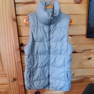 Old Navy Women's Puffer Vest